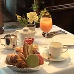 Logis & Restaurant - Les Arcades דייפ