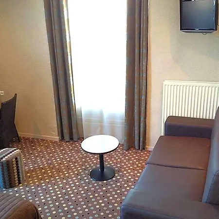 Logis & Restaurant - Les Arcades Hotel