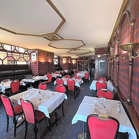 Logis & Restaurant - Les Arcades Hotel
