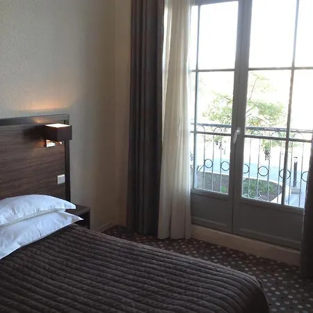 Logis & Restaurant - Les Arcades 3*