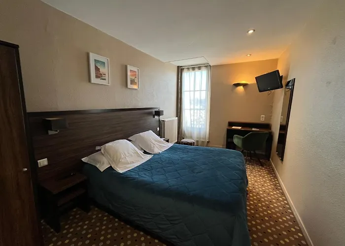 Logis & Restaurant - Les Arcades 3*