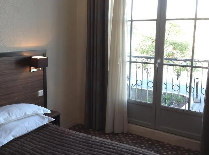 Logis & Restaurant - Les Arcades 3*